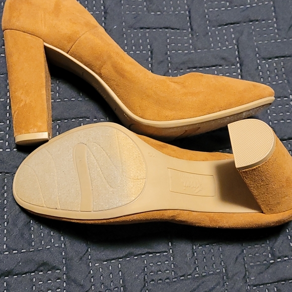 Fioni size 9 high heels - Picture 3 of 4